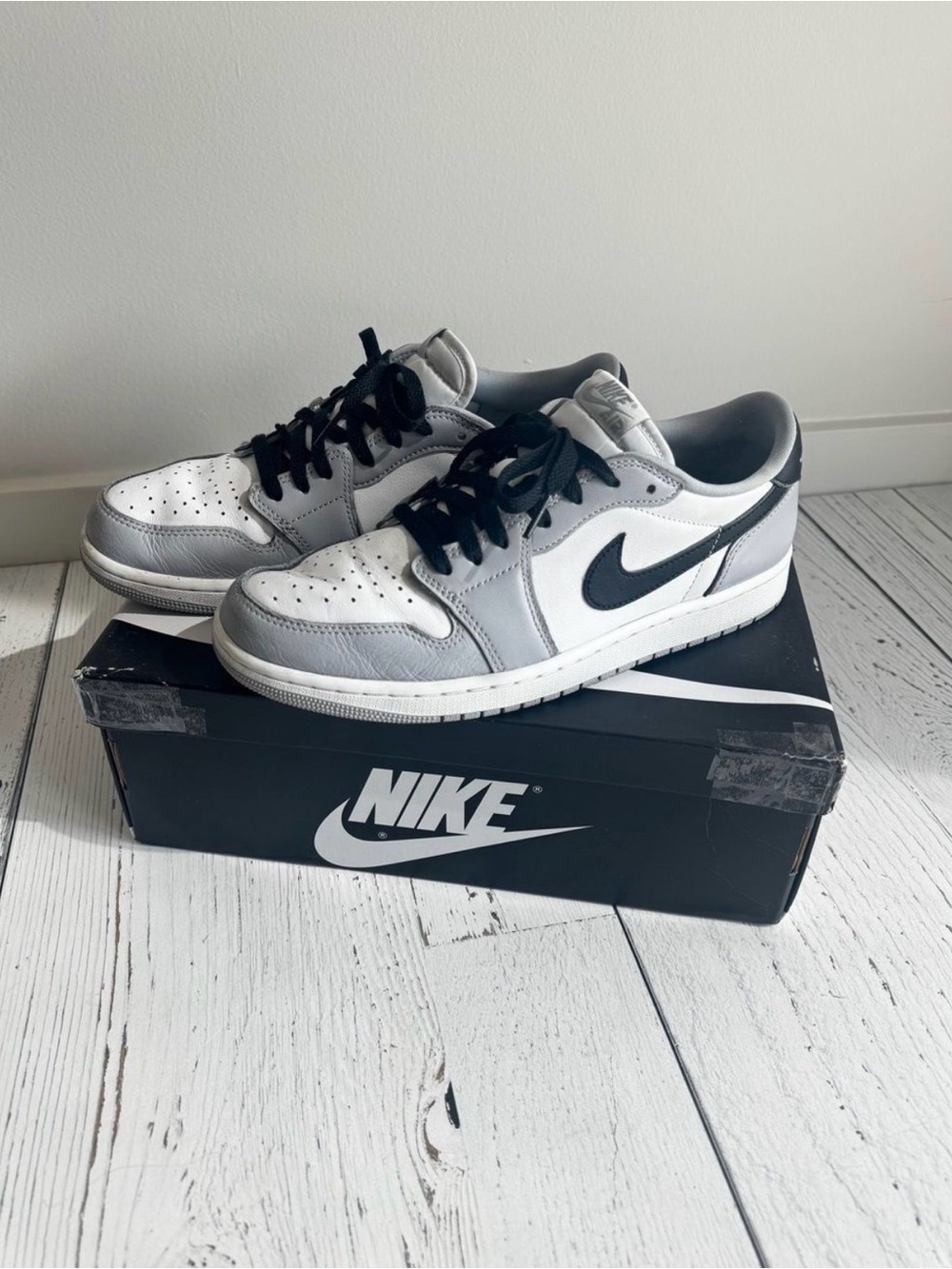 Air Jordan 1 Low OG - Wolf Grey and White